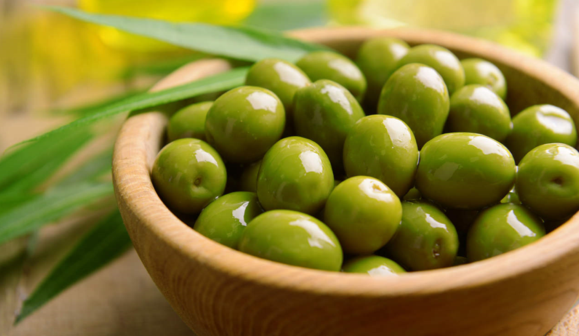 Can Dogs Eat Olives? Are Olives Safe For Dogs To Eat?