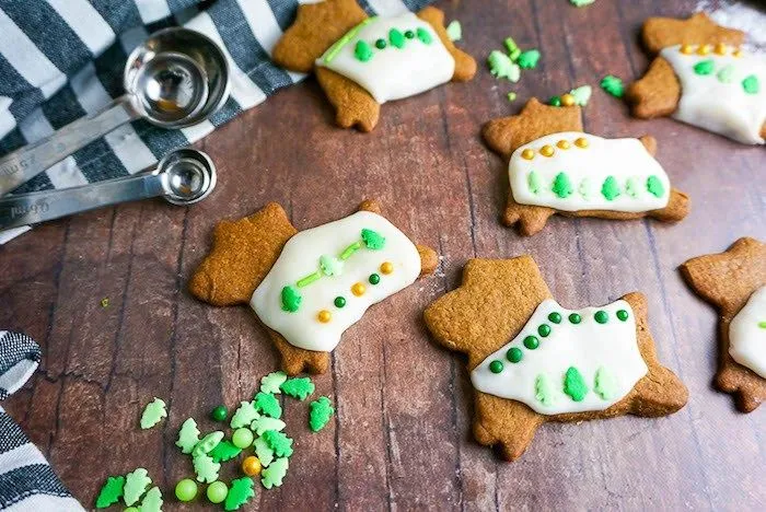 Dog Friendly Christmas Cookies You Need To Make This Week