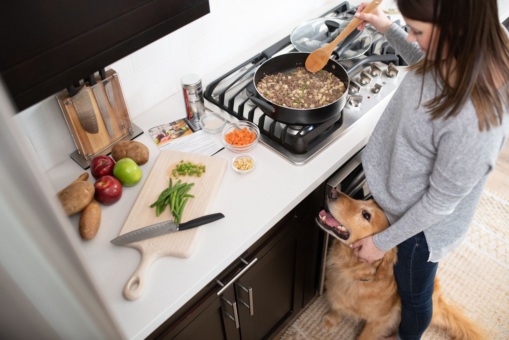Prepare A Healthy Dinner For Your Dog With JustFoodForDogs!